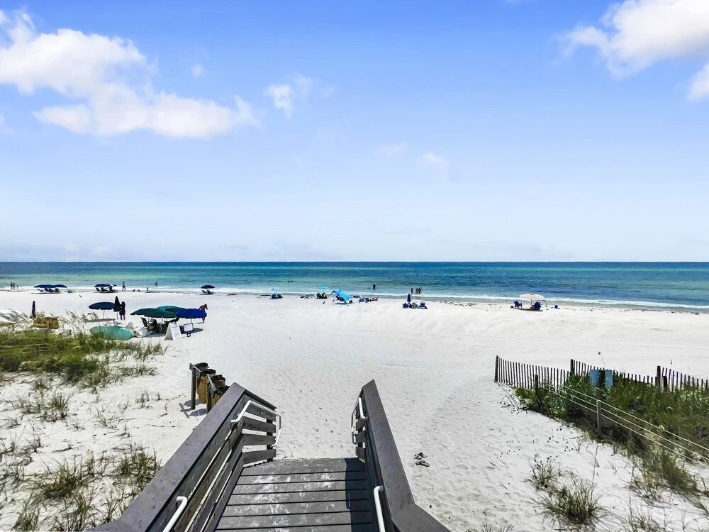 Beach Blessing 3 Bedroom Home by Redawning