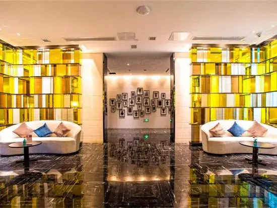 Gallery Hotel