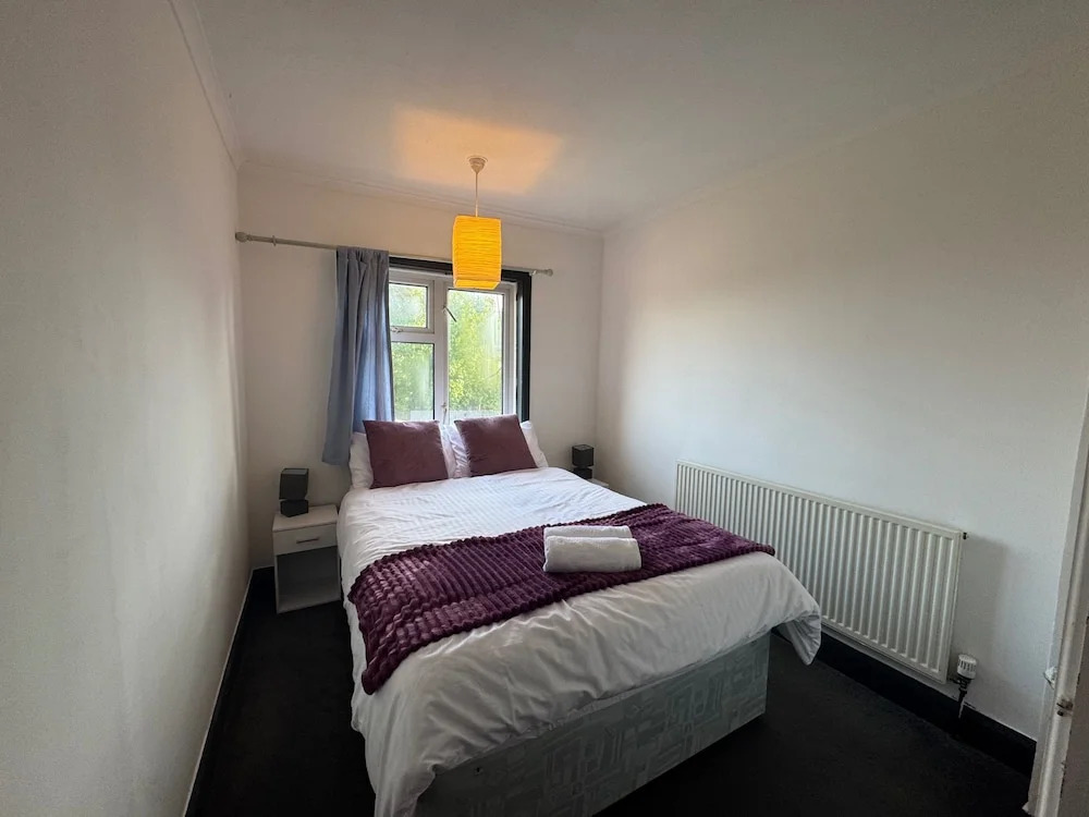 Southampton - House - Sleeps 6 - Near Airport