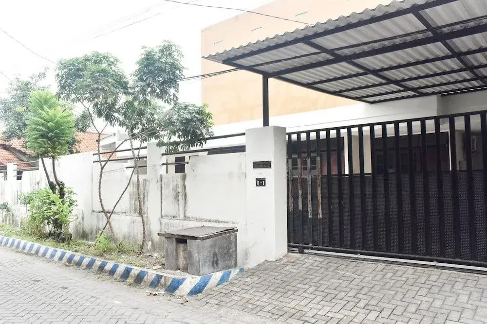OYO 91361 Benlin Dkost Syariah