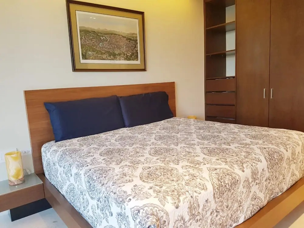 Breathtaking 2BR apartment with partial sea view by Happy Address
