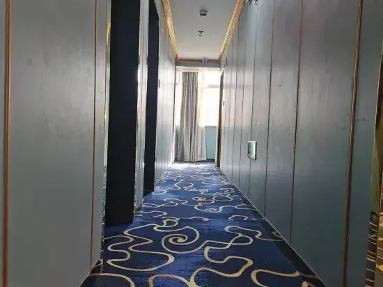 Xinmeijia Business Hotel (Huatian Town)