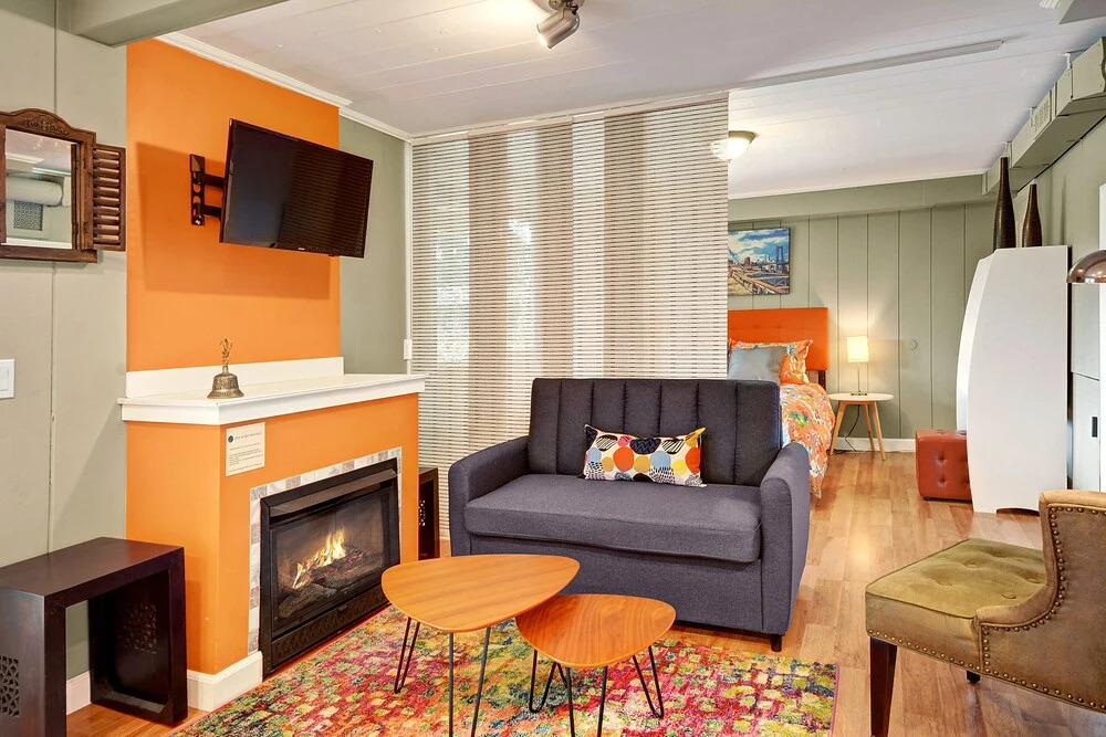 Ravenna Urban Farm Studio Apartment