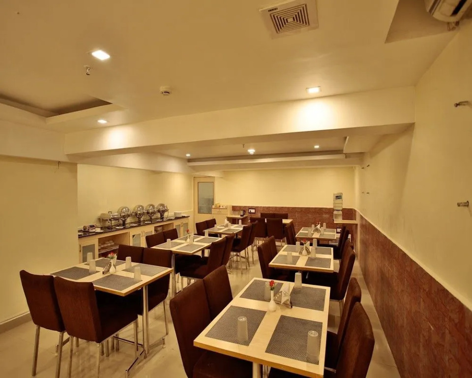 FabHotel Pearl T Nagar