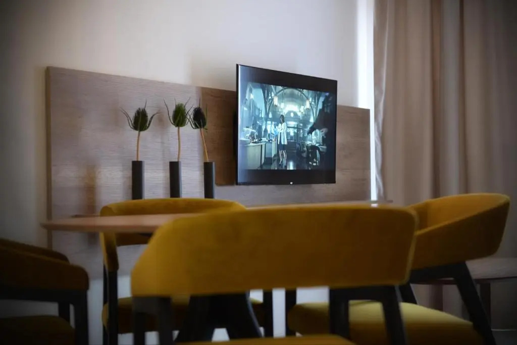 9 apartments