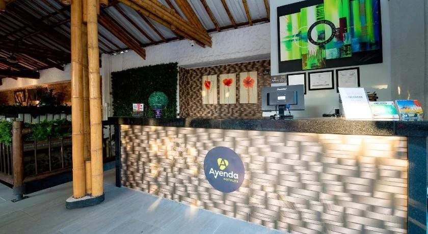 Hotel Vanguardia Real