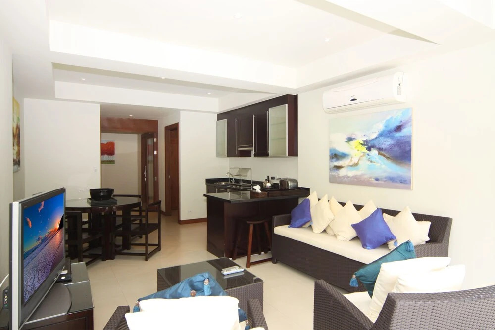 Villa Narumon 5 Bed Staffed Property with In House Chef and Free Electricity