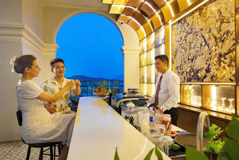 Avari Hotel