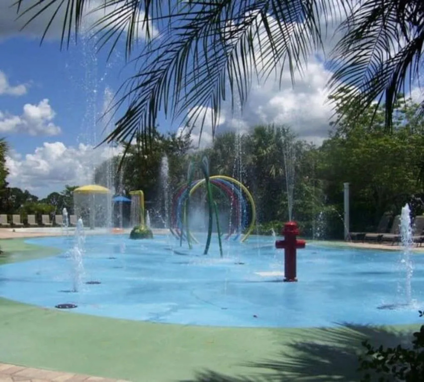 Bahama Bay 806