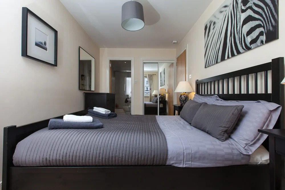 The Holyrood Road Apartment
