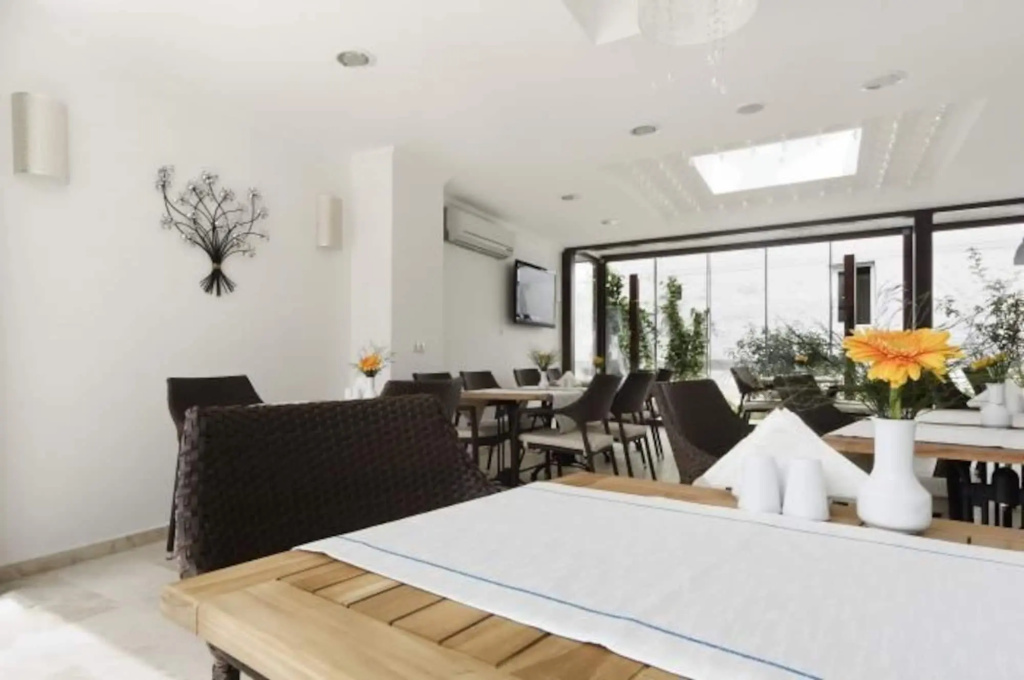Costa Asmin Hotel