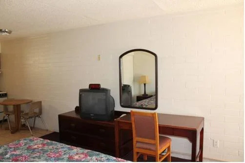 The Sunland Motel