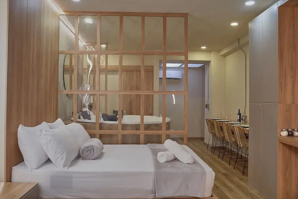 Hotel One Lleras