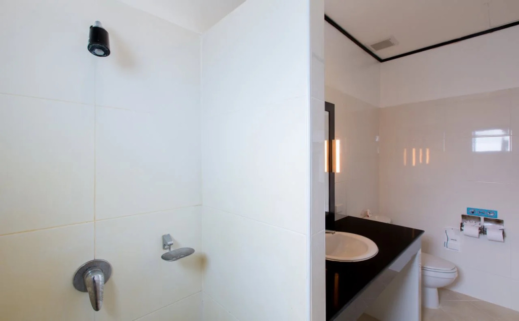 Praewa Villas Naiyang Phuket