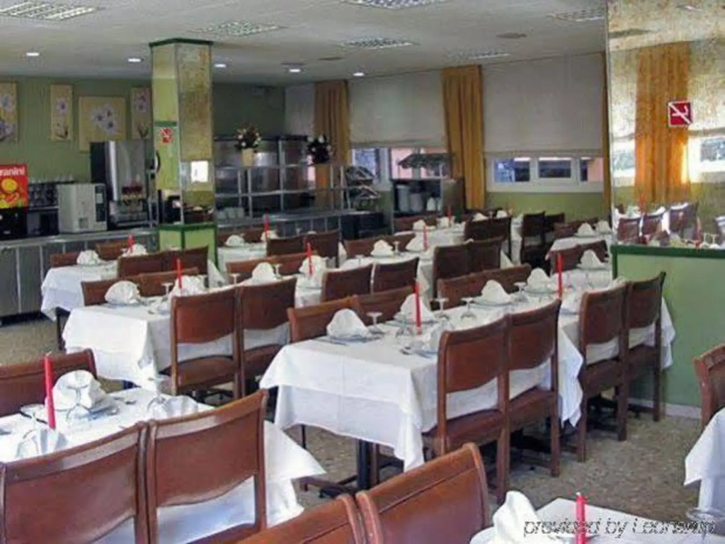 Hotel Pere DUrg 3000