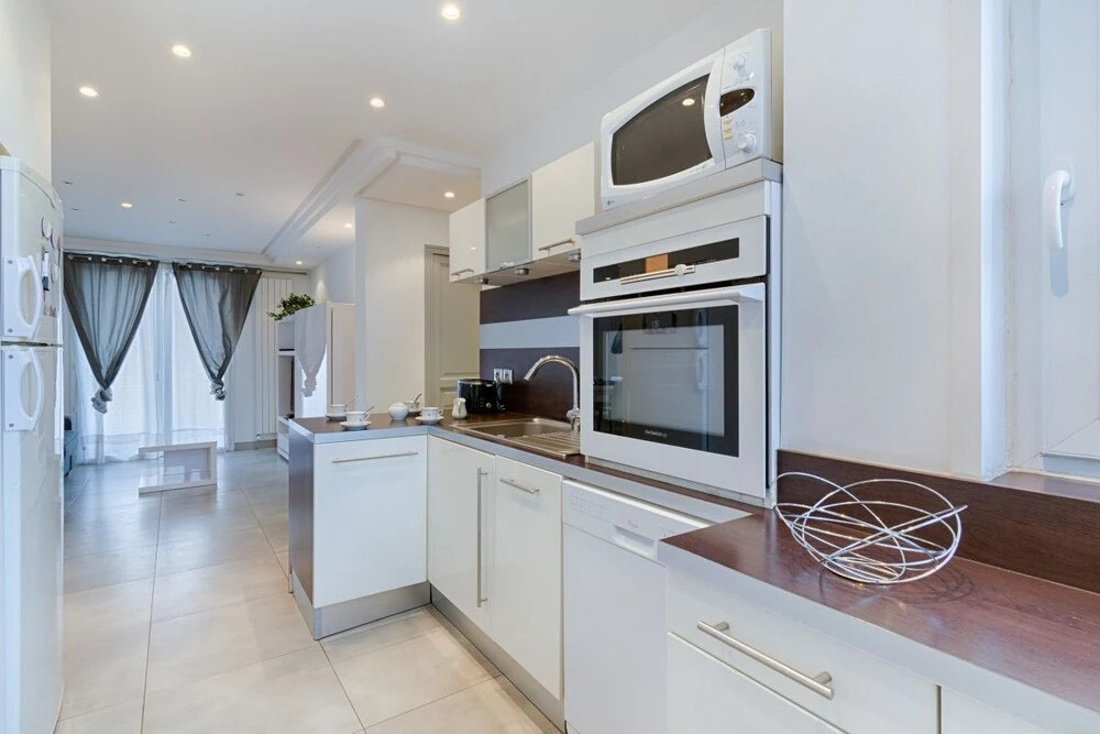 4-room Apartment at the Crossroads Marseille Life