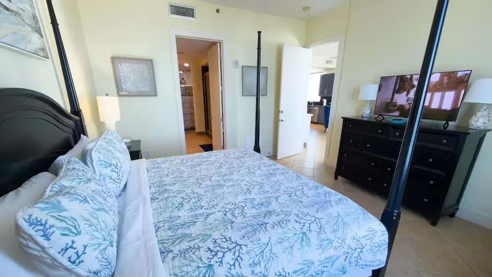 Just A Dream - 26th Floor Luxury @ Sapphire 3 Bedroom Condo