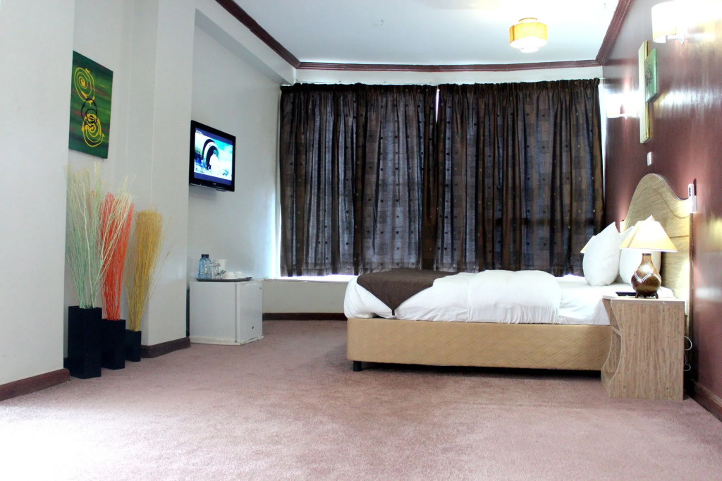 Hotel Emerald
