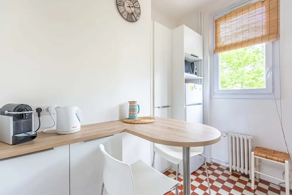 Nice Apartment for 4 Guests - Stade Chaban Delmas