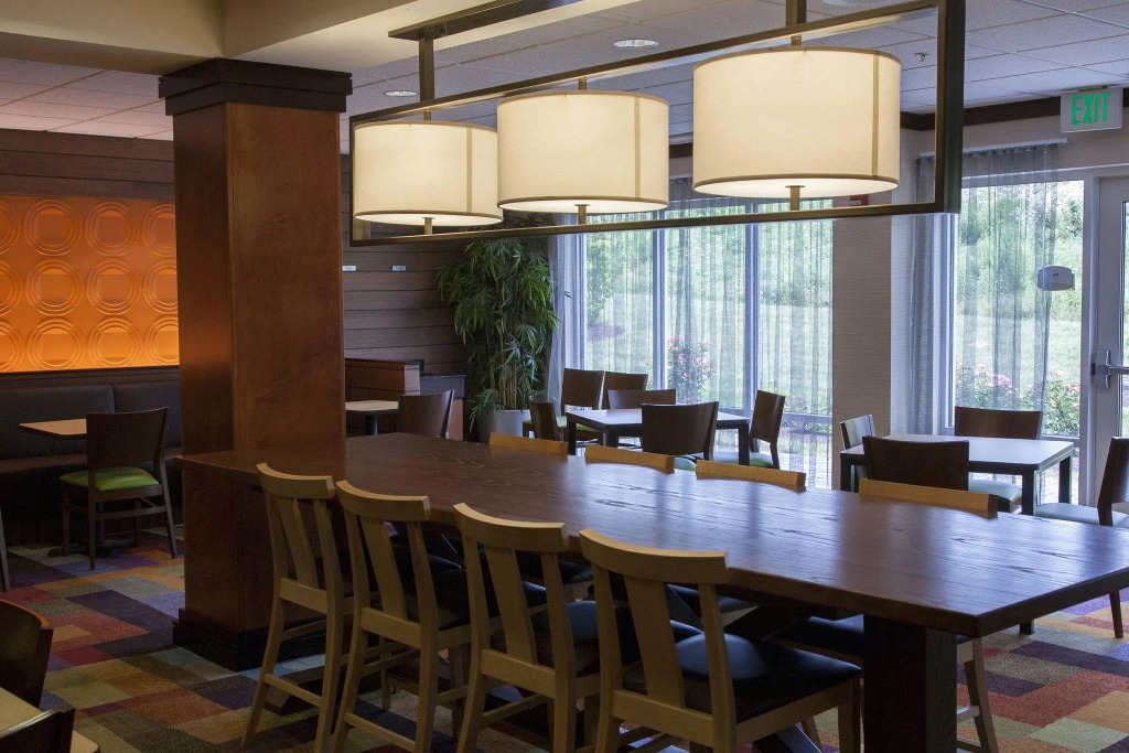 Fairfield Inn & Suites Bedford