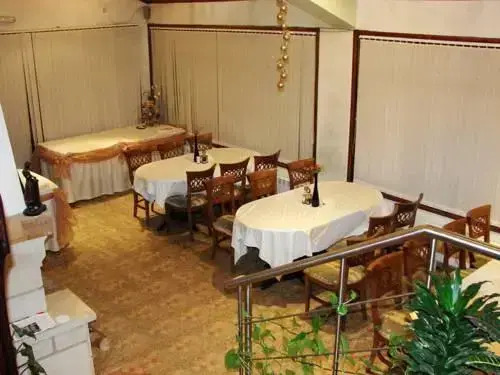 Vikoni Family Hotel