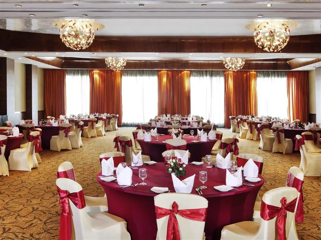 Novotel Mumbai Juhu Beach