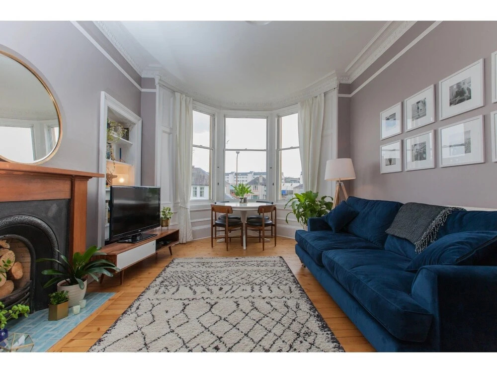 Spacious, Stylish 2BR Flat For 4 in Leith Walk