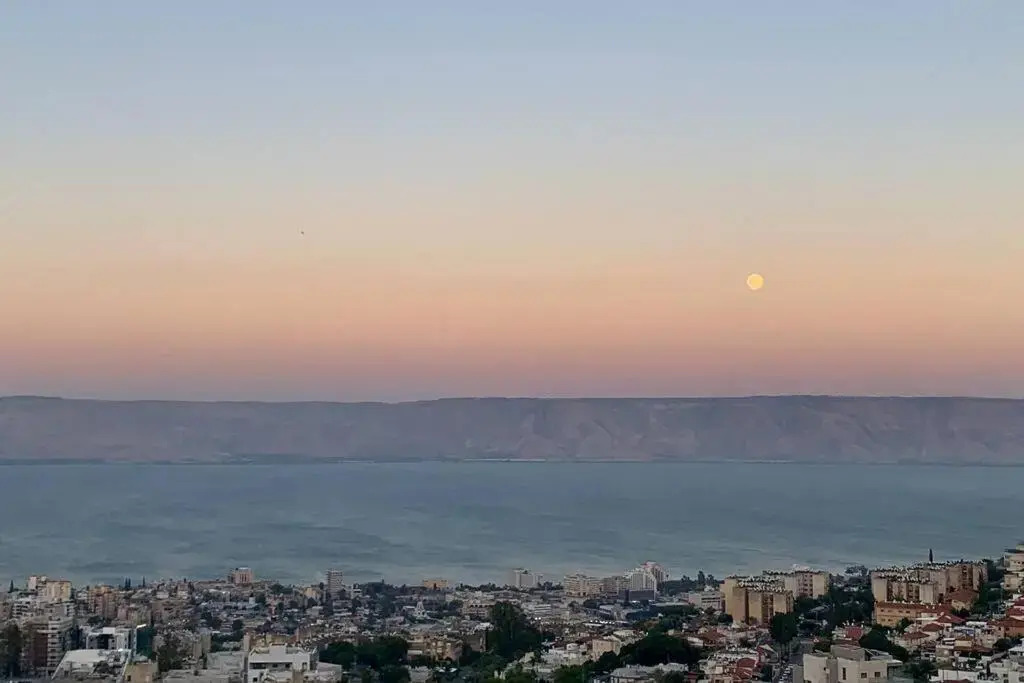 Sea of Galilee Tiberius apartment with panoramic sea view