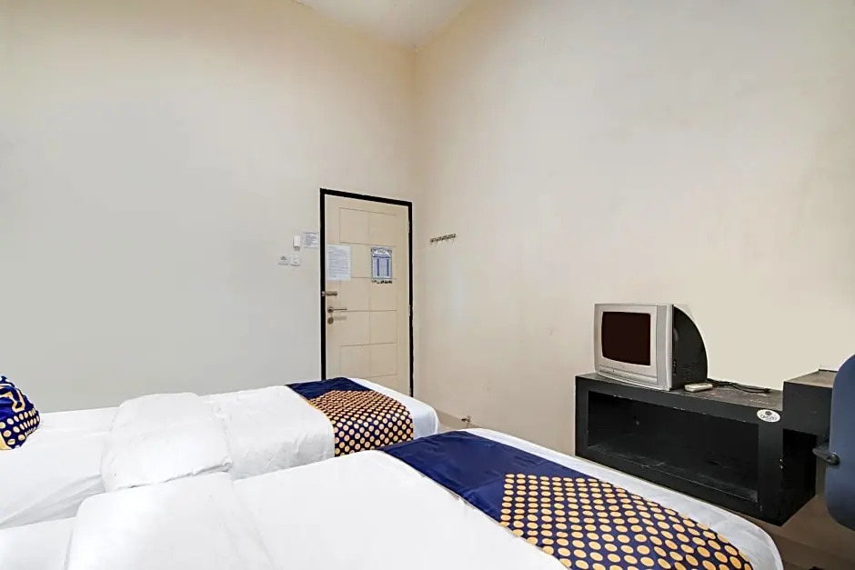 SPOT ON 91772 Nisrina Homestay Syariah