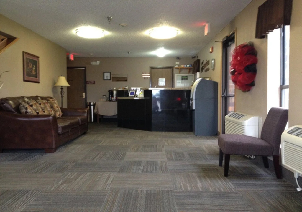 New Victorian Inn & Suites Lincoln