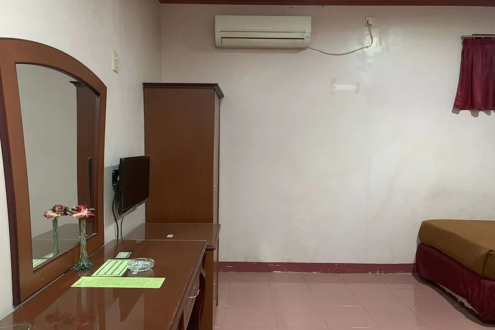 Hotel O Pondok Baruga 777 Near Sarewo Musik Studio Kendari