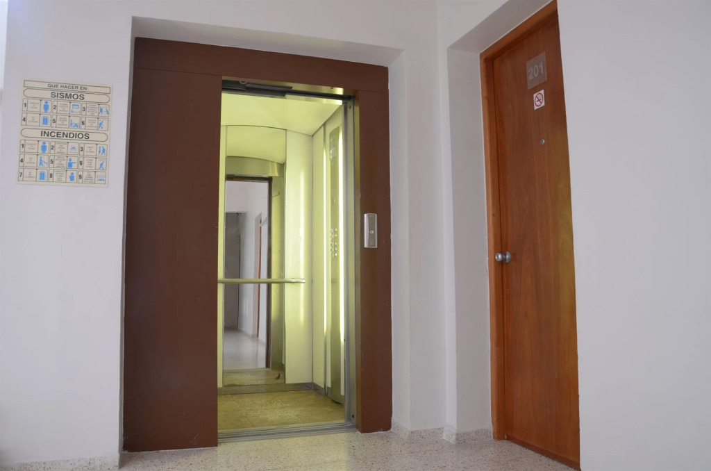Hotel Delfines - a 2 calles del Acuario Veracruz