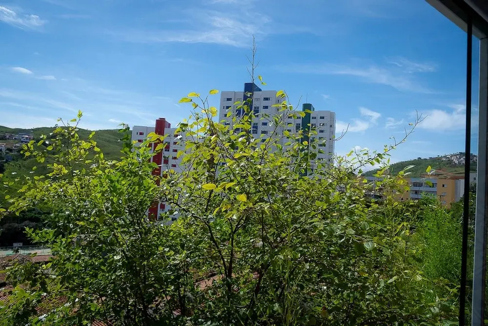 Casa Pet Friendly c 3 Quartos e Garagem no Jardim