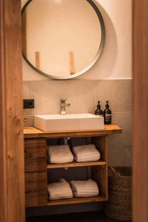 Lodge7 by Woods Lodge