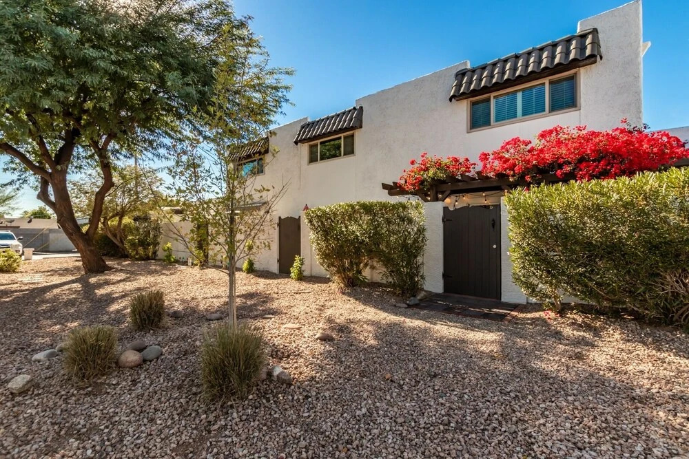 New Listing! Modern Scottsdale Townhouse! Close to Everything! by Redawning
