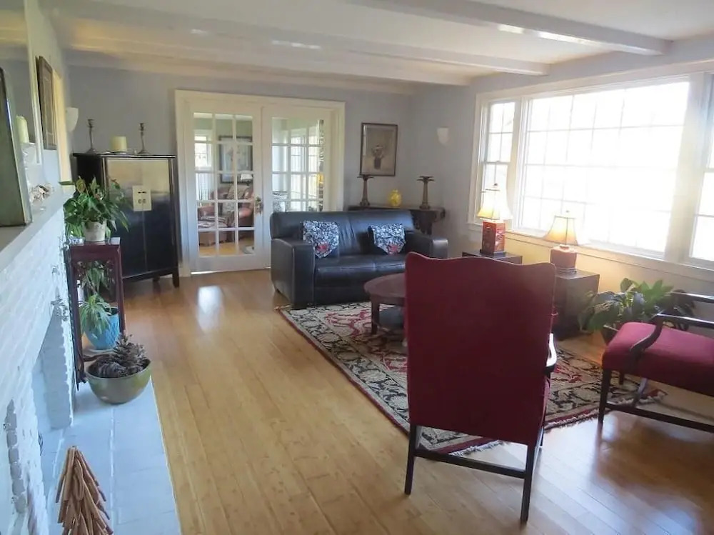 76 Indian Hill Road North - Three Bedroom House