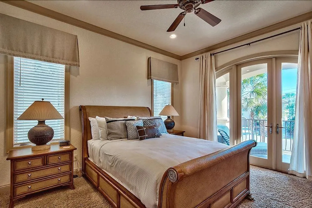 Casa de Palms 5 Bedroom Holiday Home by Five Star Properties