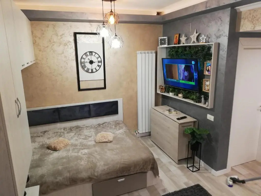 Tomis Suite