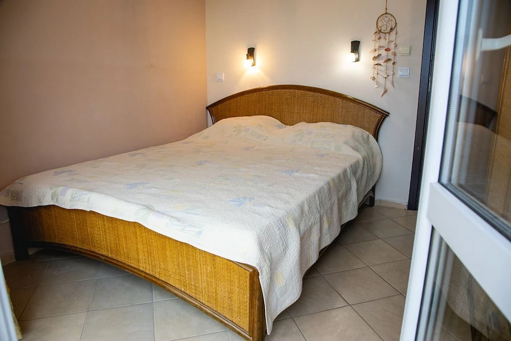FM Premium 1-BDR Apartment with Pool & Parking - Summer Days