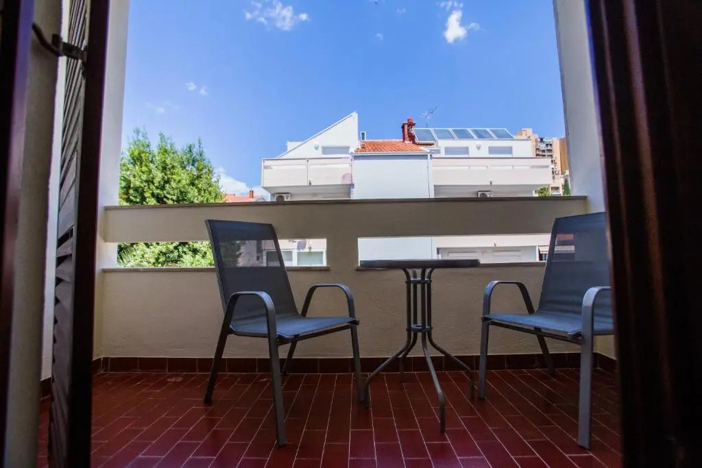 Grand View Apartments
