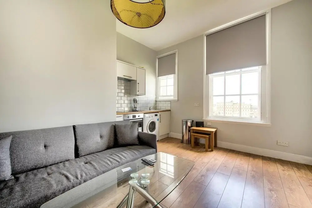 Ultimate Location! Royal Mile 1-bed