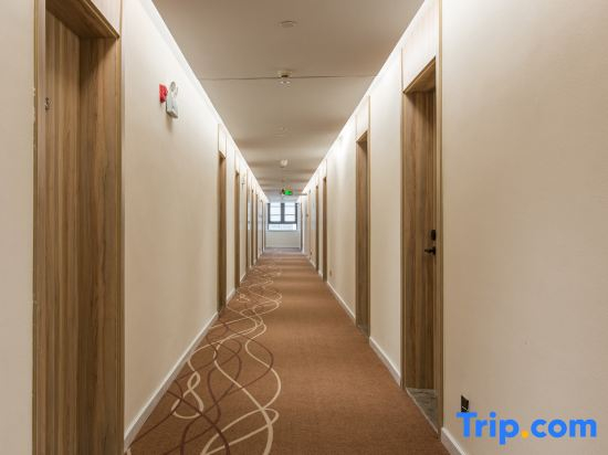 HanTing Hotel (Shangrao Guangfeng International Trade City)