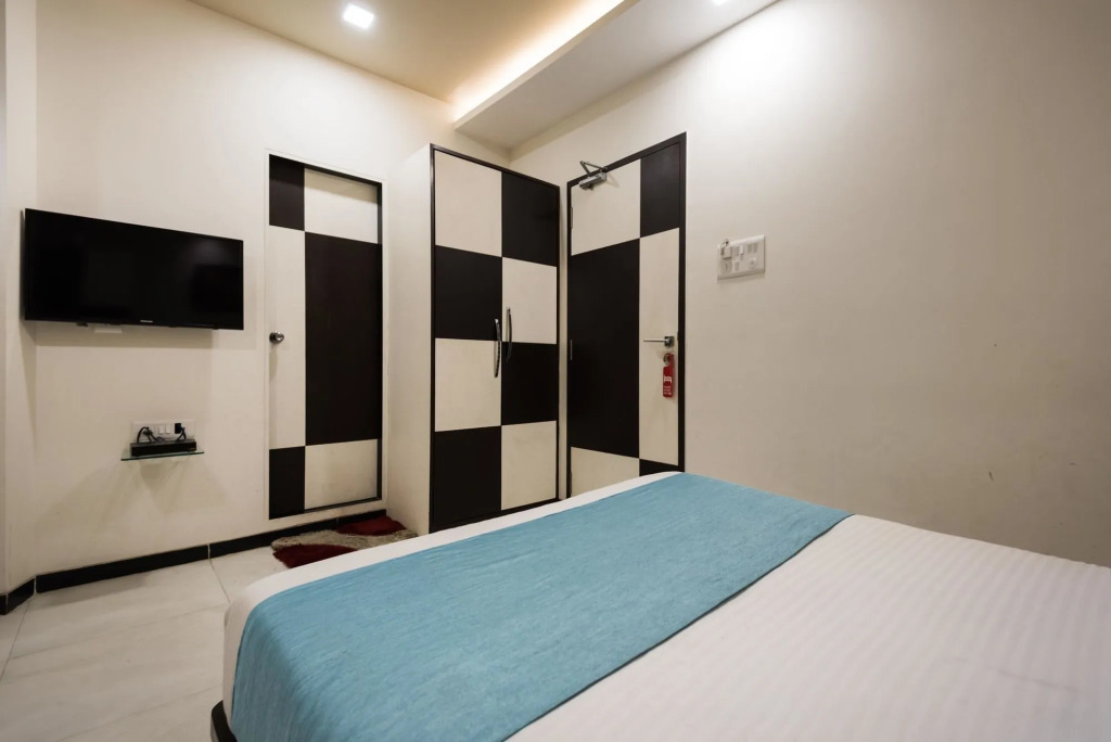 Hotel O Blue Pearl Residency Near Chhatrapati Shivaji International Airport