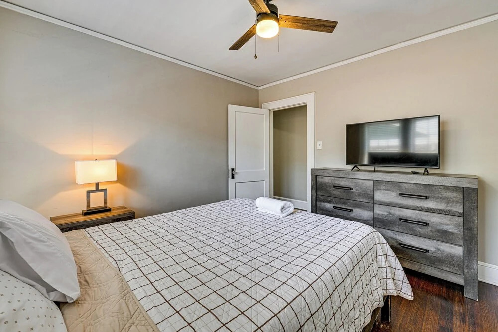1 Mi to Uptown Hot Spots! Modern Charlotte Duplex