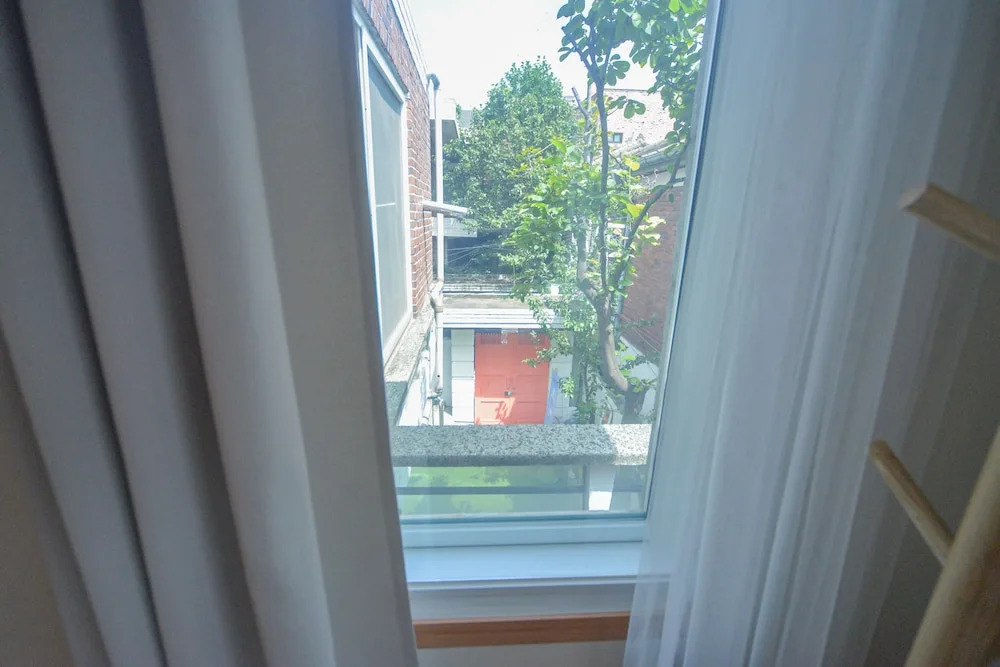 Season Helloworld House - Hostel
