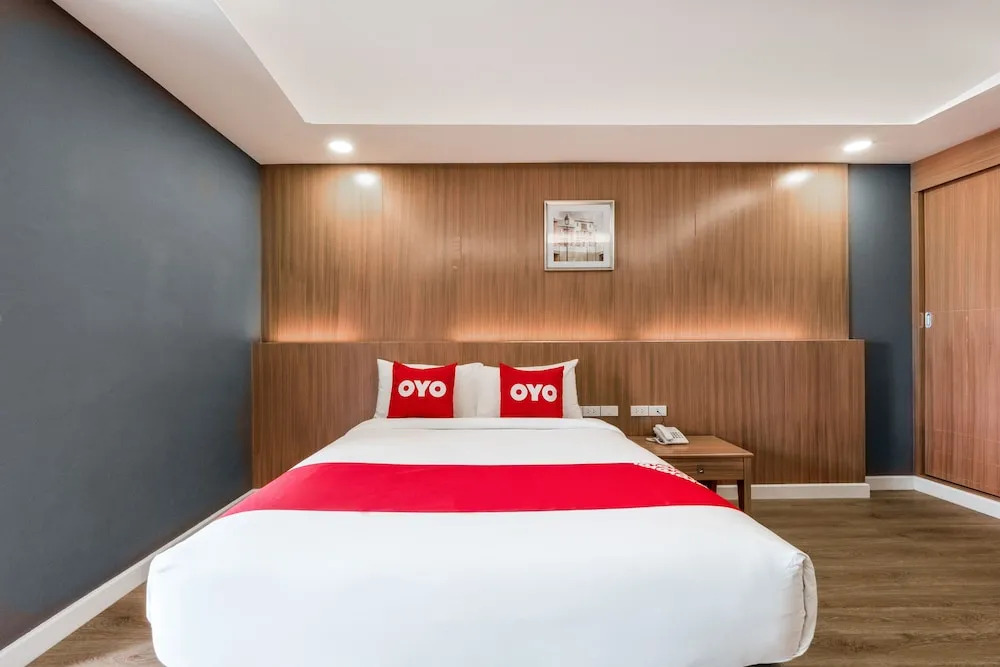 Curve Boutique Hotel