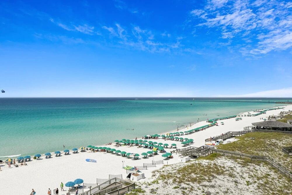 Inlet Reef 602 2 Bedroom Condo by RedAwning