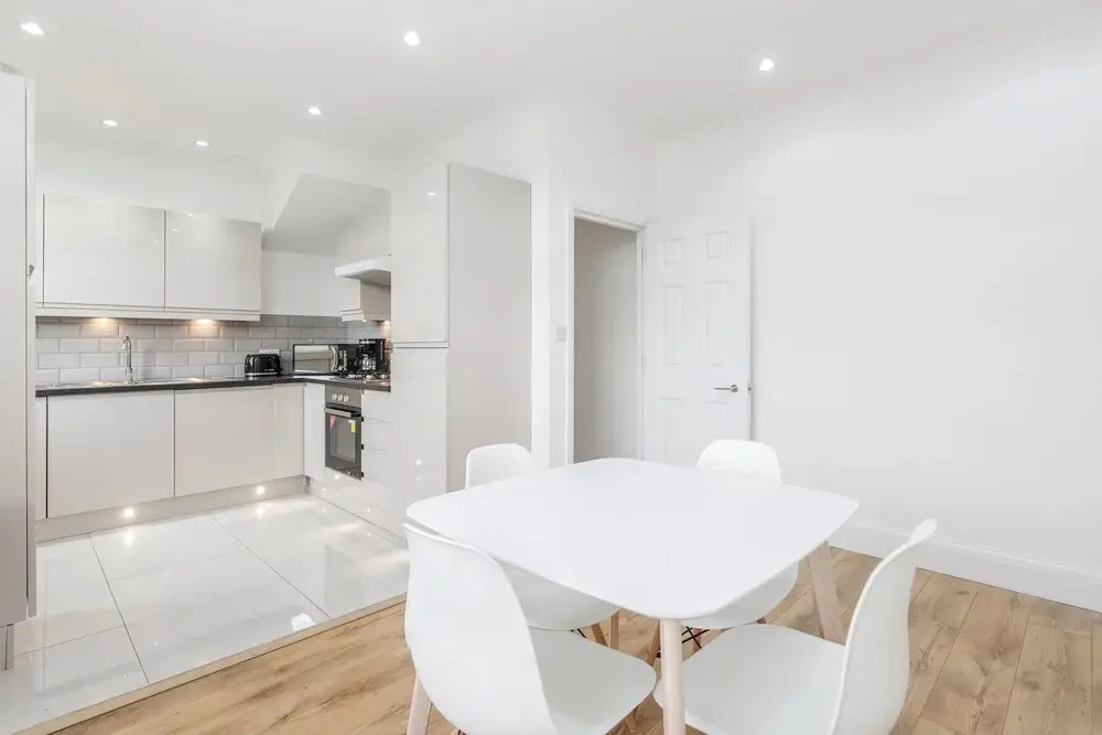 Modern & Spacious 3BR Terraced House