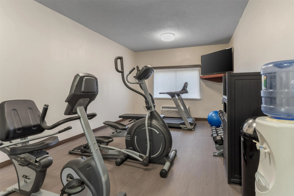 Best Western PLUS Executive Inn