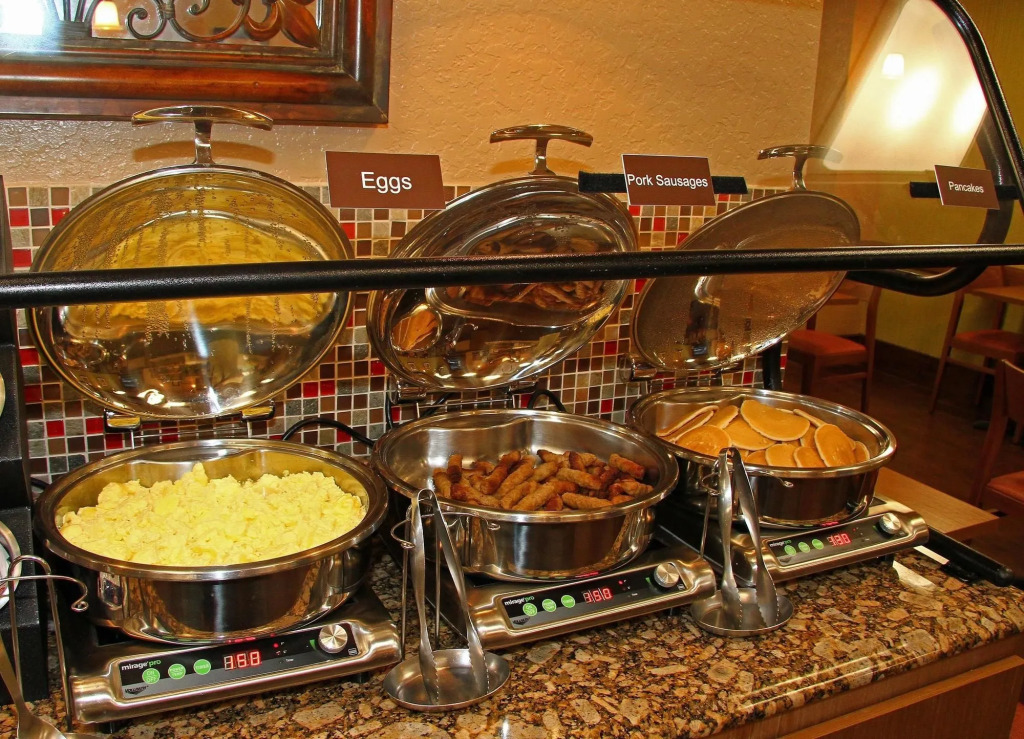 Best Western PLUS Universal Inn